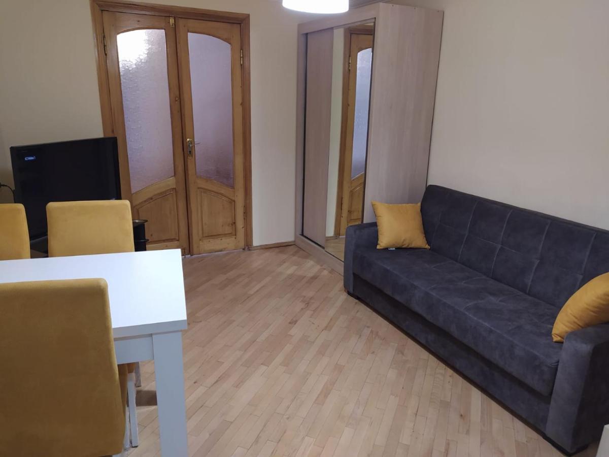 Apartment Dry Bridge Tbilisi ภายนอก รูปภาพ