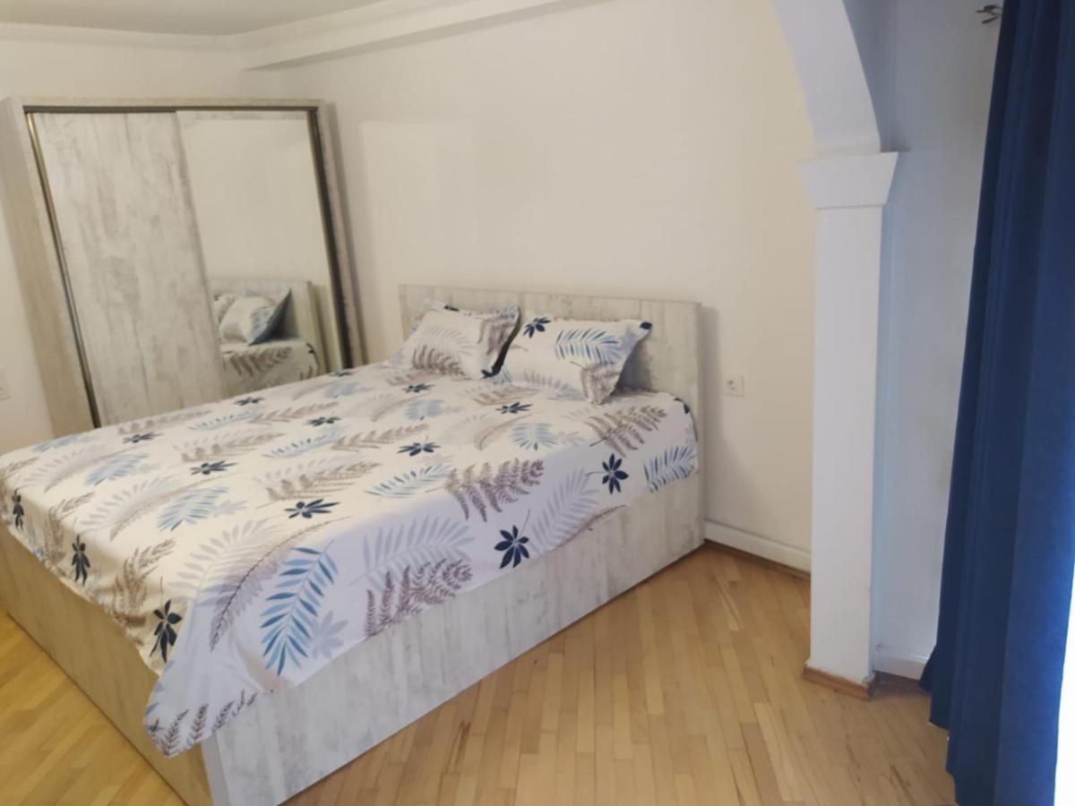 Apartment Dry Bridge Tbilisi ภายนอก รูปภาพ